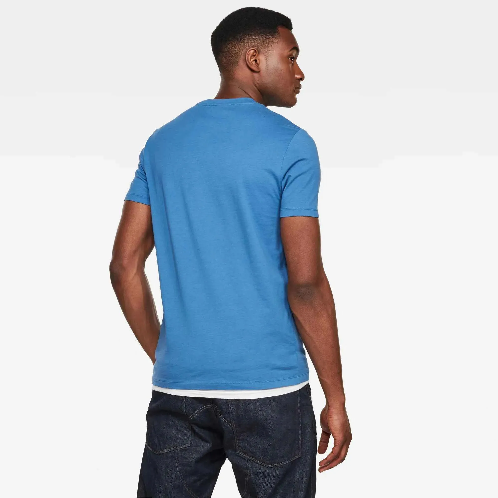 Camiseta RAW. Text