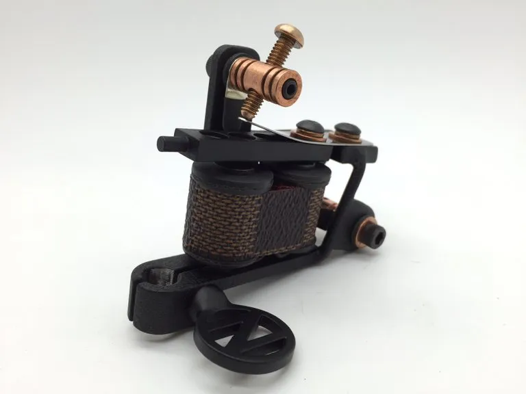 Champ Frame Black  Liner