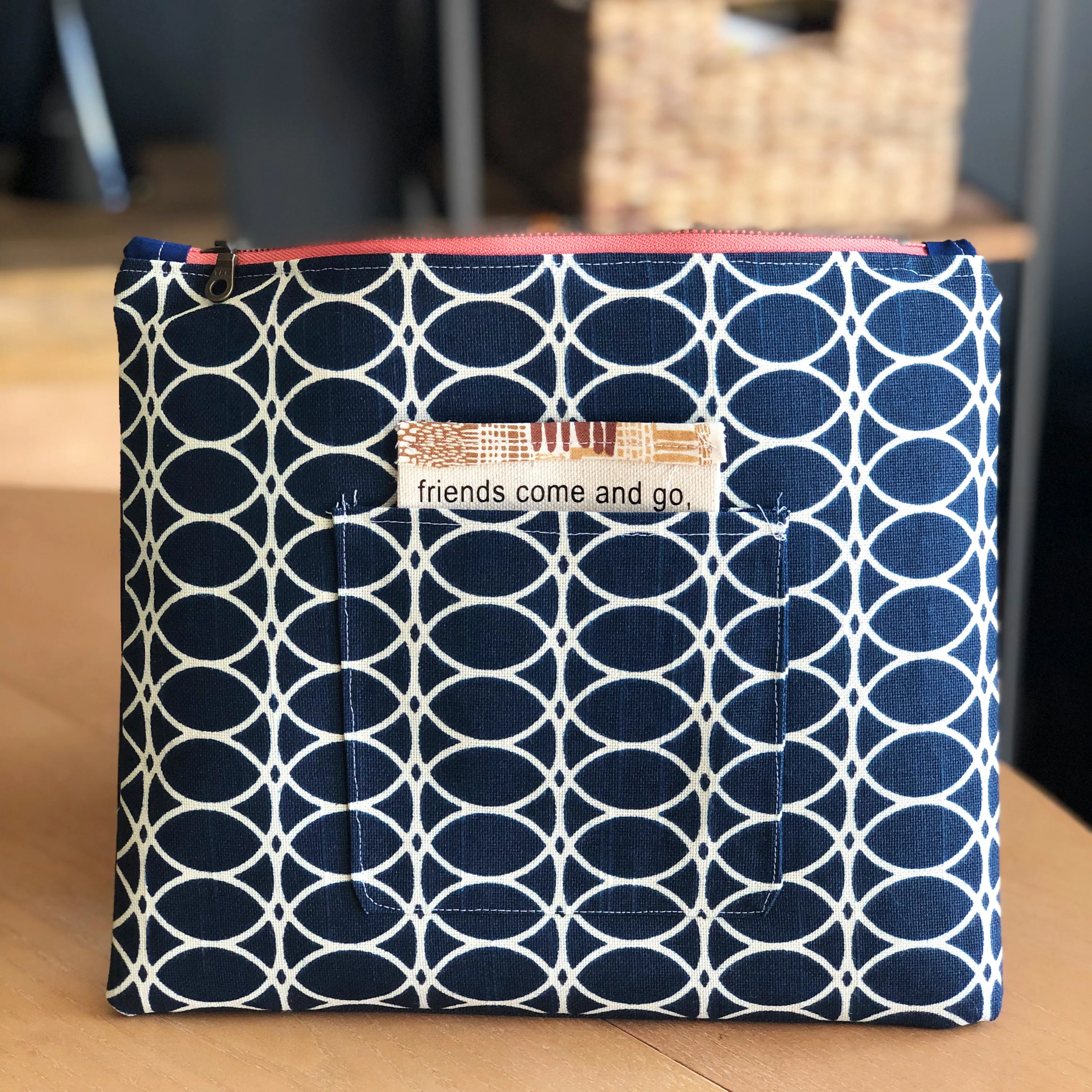 clever pocket - canvas zip bag