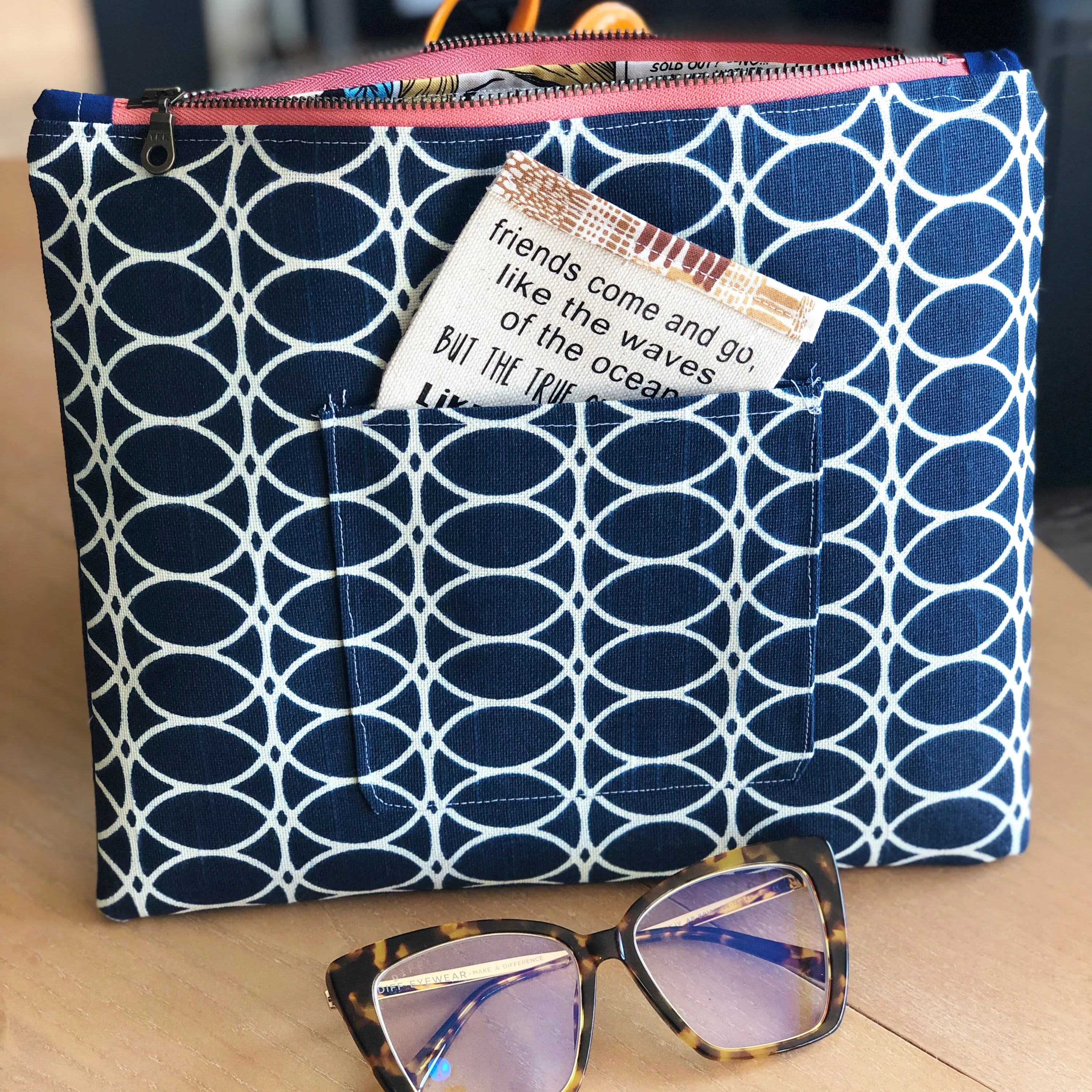 clever pocket - canvas zip bag