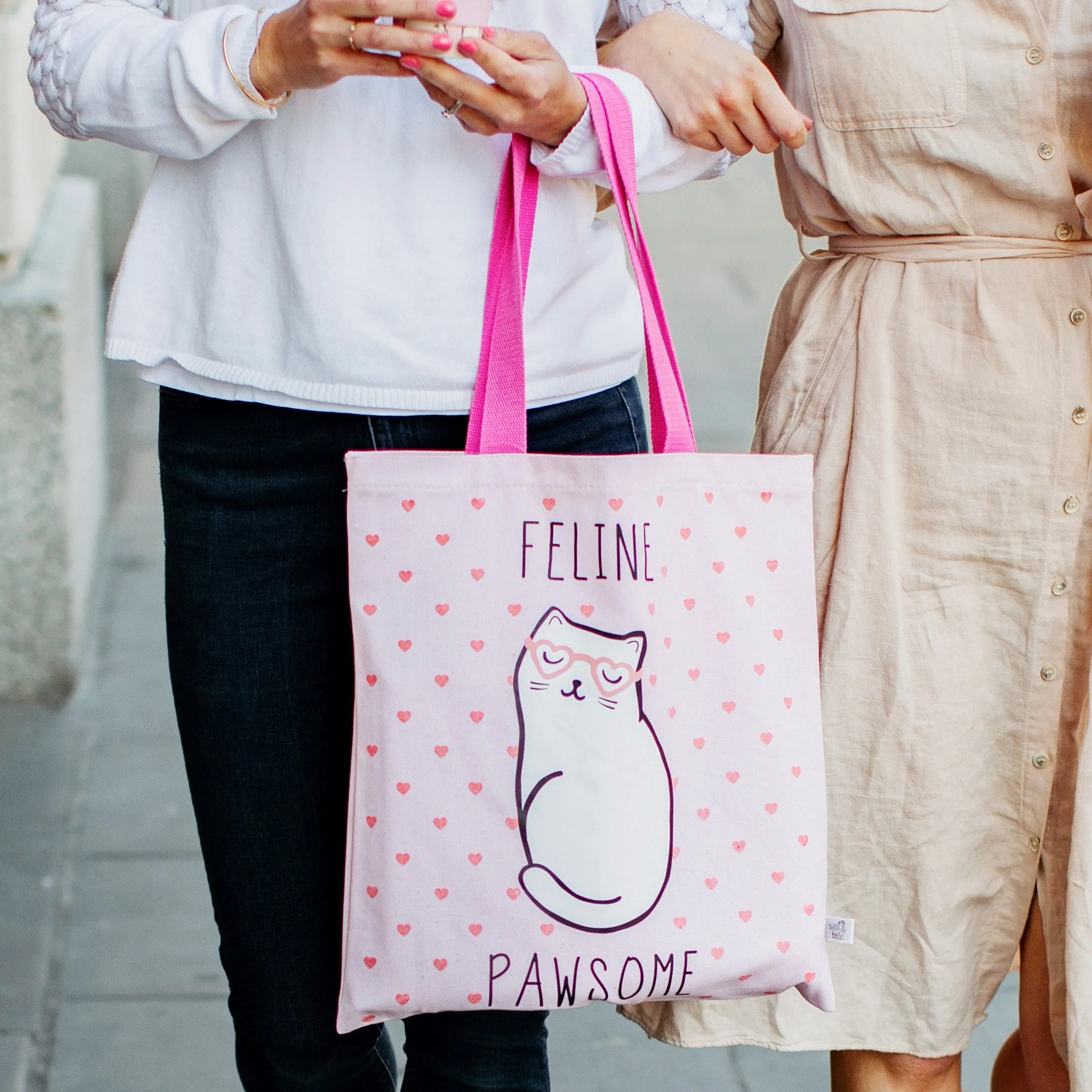 Feline Pawsome cat tote bag