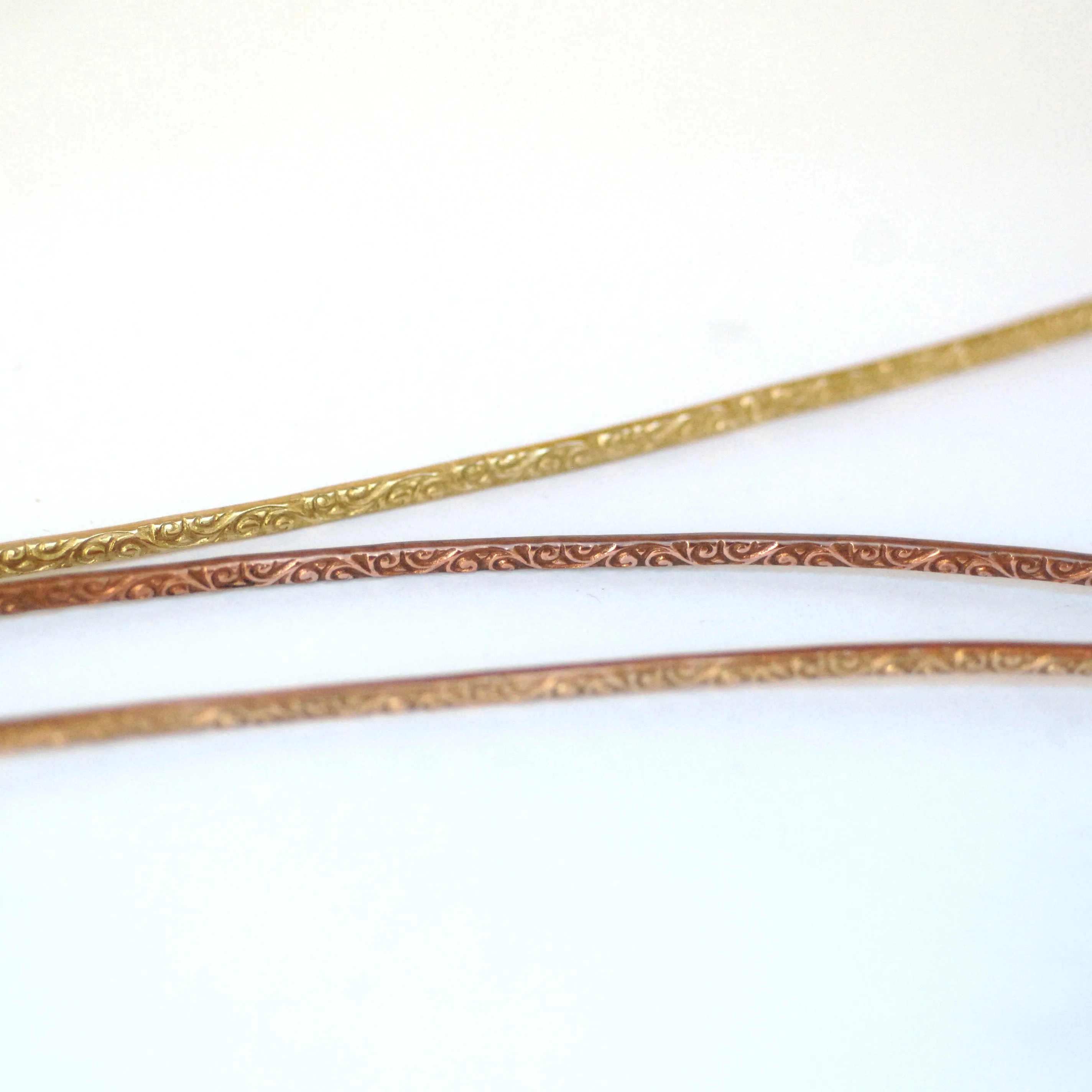Flourish patterned gallery wire for making rings 2.8mm wide ring band