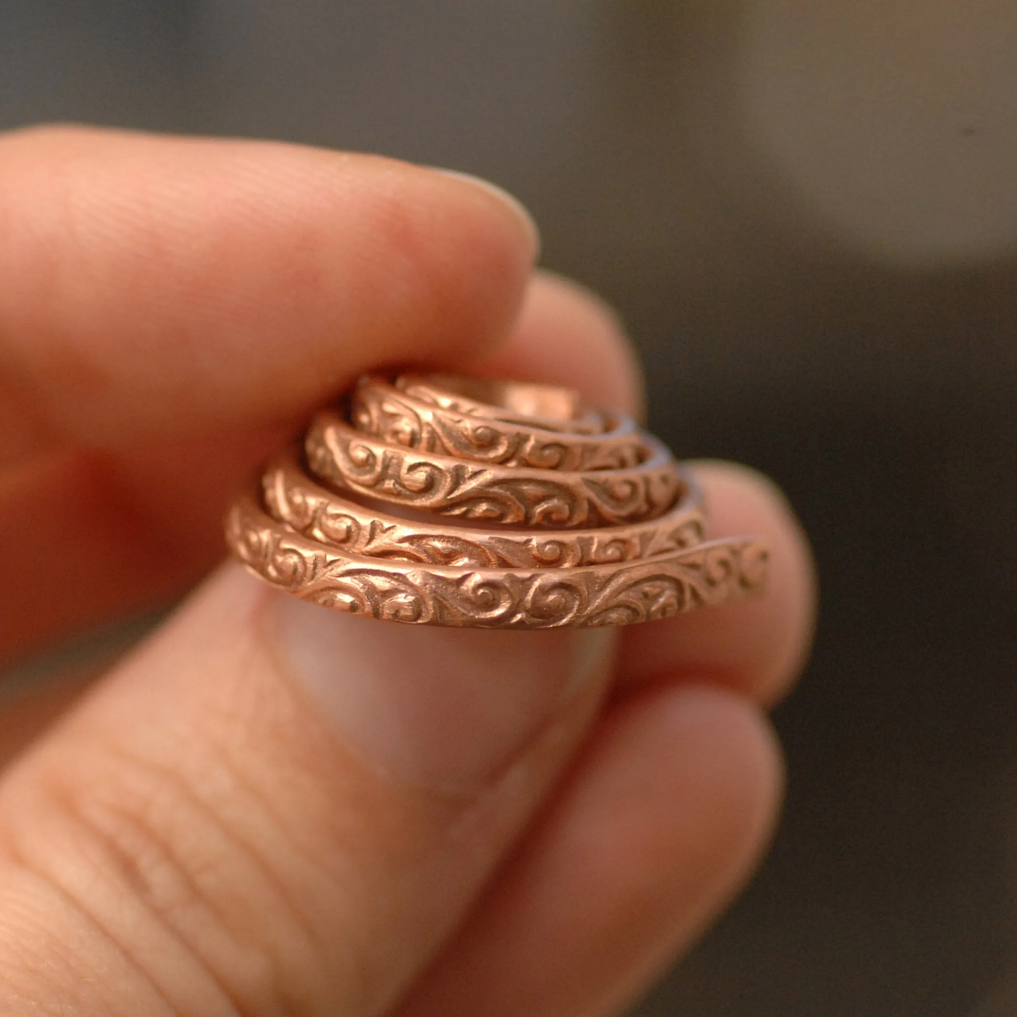 Flourish patterned gallery wire for making rings 2.8mm wide ring band