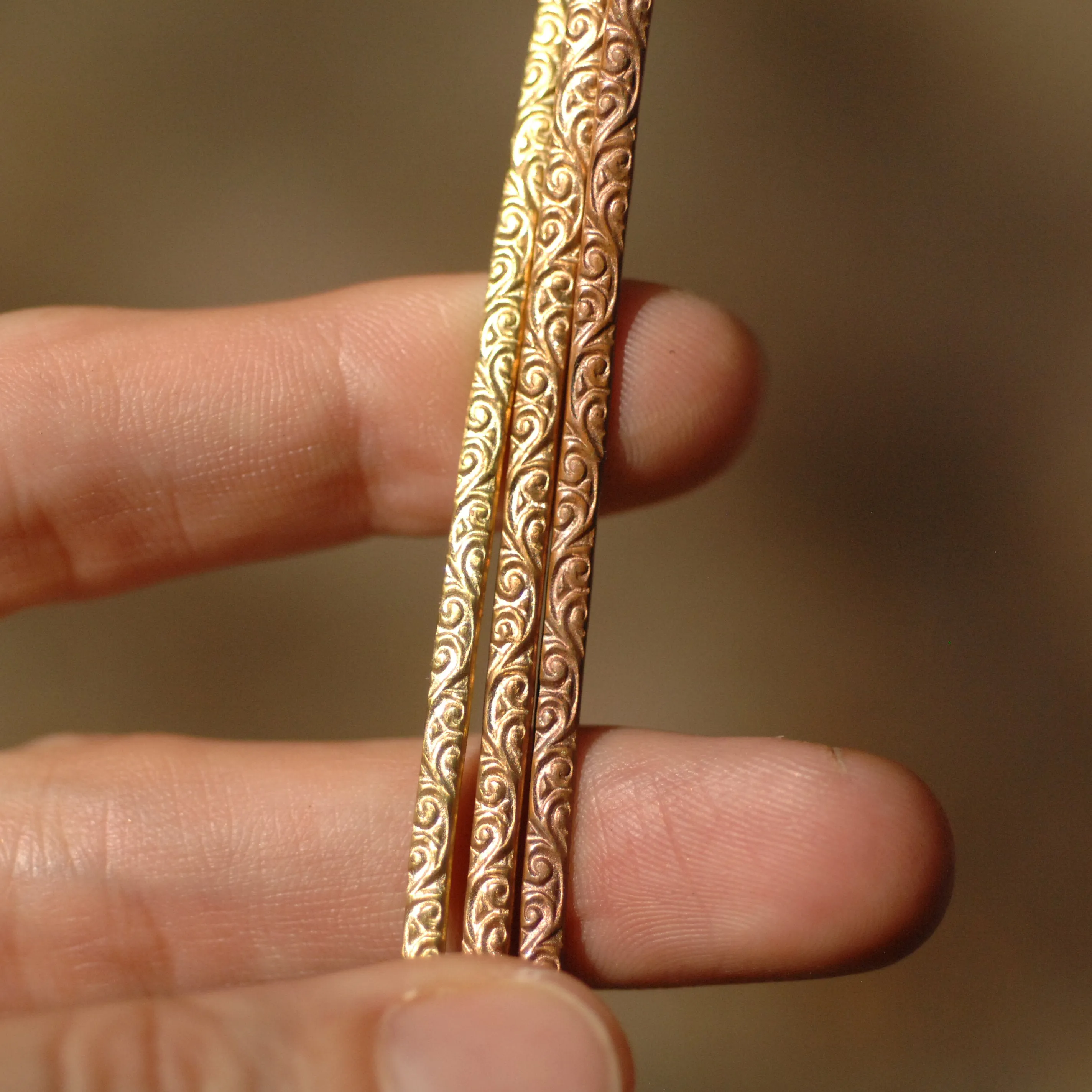Flourish patterned gallery wire for making rings 2.8mm wide ring band